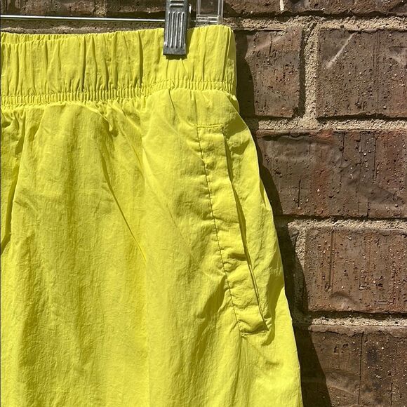 Spyder Women’s Bright Neon Yellow Green Skirt with Shorts Skort Sport Active L - Picture 2 of 16